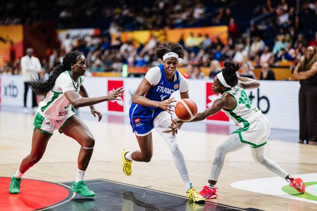 2026 FIBA Women’s Basketball World Cup: Nigeria vs. France, September 7, 2026: Dominique Malonga (France), 14, vs. Promise Amukamara (Nigeria), 10, and Rita Igbokwe (Nigeria), 32; Basketball; FIBA Women’s Basketball World Cup 2026; Group Stage; Group B; Matchday 3: Nigeria vs. France on September 7, 2026, at the Uber Arena, Berlin Copyright: xBEAUTIFULxSPORTS Tonhäuserx