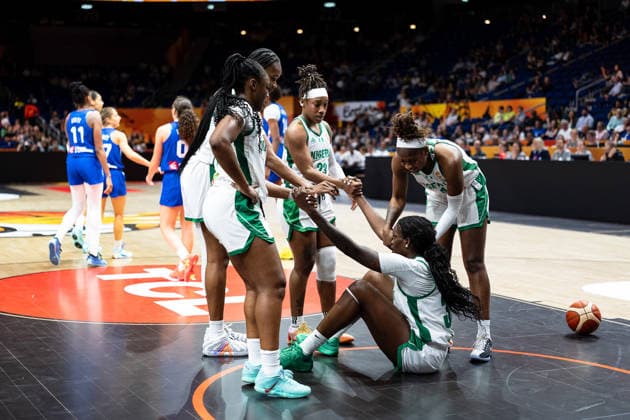 Rita Igbokwe (Nigeria), 32, on the floor; Grace Efosa Aguebor (Nigeria), 01, Maryam Dauda of Nigeria, 15, and Ezinne Kalu of Nigeria, 23, help out, GER, Nigeria vs. France, basketball, 2026 FIBA Women’s World Cup, group stage, Matchday 3, September 7, 2026, Germany, Nigeria vs. France, basketball, 2026 FIBA Women’s World Cup, group stage, Match Day 3, September 7, 2026, Berlin Copyright: xEibner-Pressefoto MaxxVincenx EP_MVN