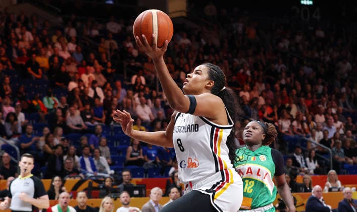 Nyara Sabally drives to the basket; Alima Dembele, one-on-one, game action, sports, basketball, FIBA World Cup, Women s World Championship, 2026-2027 season, July 9, 2026, DBB, Germany (GER) vs. Mali