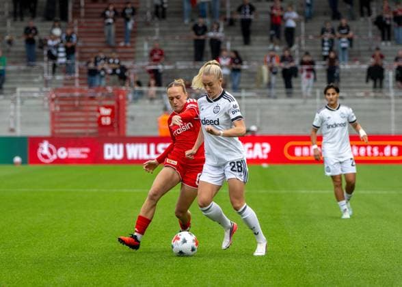 Fußball, Frauen, Saison 2026 2027, Google Pixel Frauen-Bundesliga (3. Spieltag), 1. FC Union Berlin - Eintracht Frankfurt, v. l. Lisanne Gräwe (1. Frauen 1. FC Union), Rebecka Blomqvist (Eintracht Frankfurt) , 07.09.2026, *** Soccer, Women s, 2026–2027 Season, Google Pixel Women s Bundesliga Matchday 3, 1. FC Union Berlin vs. Eintracht Frankfurt, from left: Lisanne Gräwe (1. FC Union Women s Team), Rebecka Blomqvist (Eintracht Frankfurt), September 7, 2026, Copyright: xMatthiasxKochx