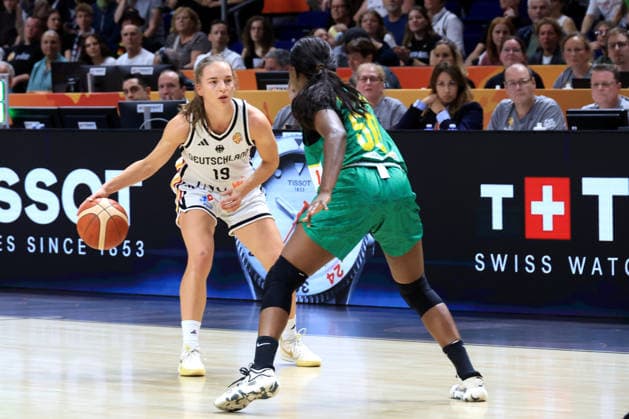 September 7, 2026, GER, Basketball, Women s, FIBA Basketball World Cup, 2026, Germany vs. Czechia Britta Daub (Germany) 19, Djeneba N. Diaye (Mali) 50 Berlin Uber Arena, Berlin, Germany Copyright: xNordphotox xEnglerx