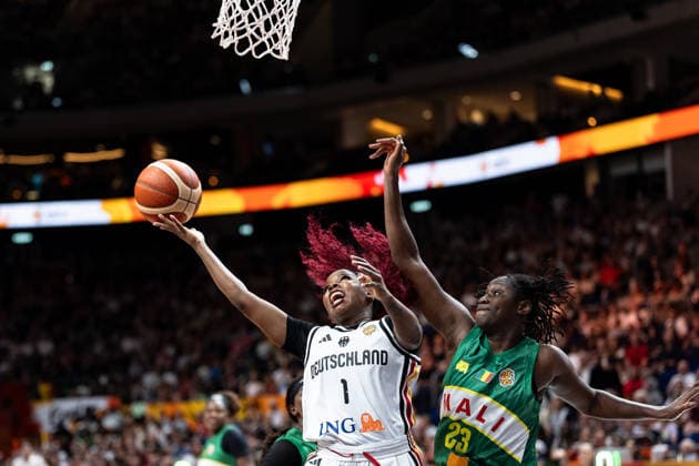 Alexis Peterson (Germany), No. 1, on a layup; Sika Kone (Mali), No. 23; GER, Germany vs. Mali, Basketball, 2026 FIBA Women’s World Cup, Group Stage, Matchday 3, September 7, 2026, GER, Germany vs. Mali, Basketball, 2026 FIBA Women’s World Cup, Group Stage, Matchday 3, September 7, 2026, Berlin Copyright: xEibner-Pressefoto MaxxVincenx EP_MVN