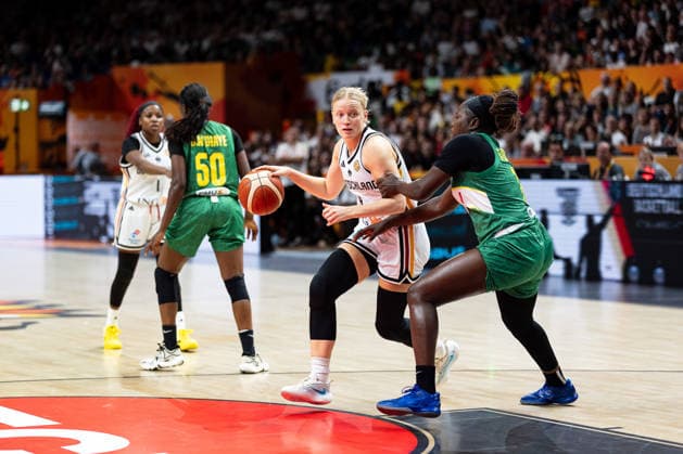 Emma Eichmeyer, Germany, No. 9, dribbling; Alima Dembele, Mali, No. 12; GER, Germany vs. Mali, basketball, 2026 FIBA Women’s World Cup, group stage, Matchday 3, September 7, 2026, GER, Germany vs. Mali, Basketball, 2026 FIBA Women s World Cup, Group Stage, Matchday 3, September 7, 2026, Berlin Copyright: xEibner-Pressefoto MaxxVincenx EP_MVN