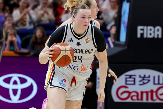 Lina Sontag of Germany controls the ball during the FIBA Women s Basketball World Cup Germany 2026 group match between Germany and Mali at the Berlin Arena on September 7, 2026, in Berlin, Germany. Photo by Marco Steinbrenner, DeFodi Images