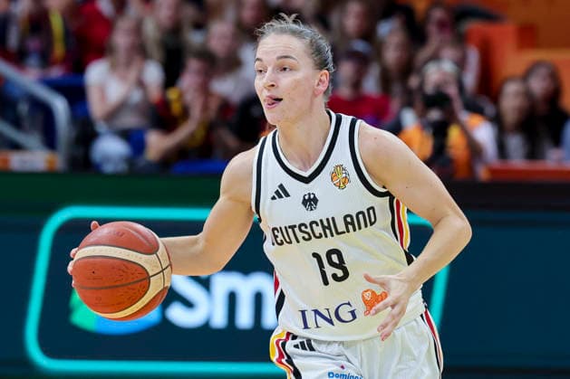 Britta Daub of Germany controls the ball during the FIBA Women s Basketball World Cup Germany 2026 group match between Germany and Mali at the Berlin Arena on September 7, 2026, in Berlin, Germany. Photo by Marco Steinbrenner, DeFodi Images
