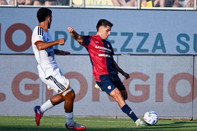 Cagliari s Adam Obert in action during the Serie A soccer match between Cagliari Calcio and Lecce at the Unipol Domus in Cagliari, Sardinia - Monday 7th september 2026. - Soccer  Copyright: xGianlucaxZuddas LaPressex