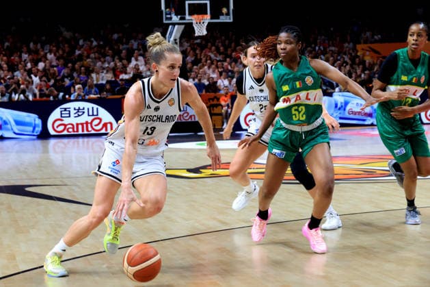 September 7, 2026, GER, Basketball, Women s, FIBA Basketball World Cup, 2026, Germany vs. Czechia Leonie Fiebich (Germany) 13, Rokia Doumbia (Mali) 52 Berlin Uber Arena, Berlin, Germany Copyright: xNordphotox xEnglerx