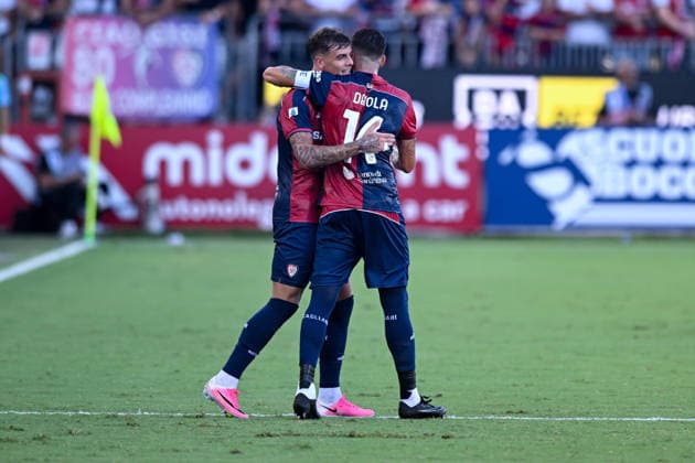 Cagliari s Daniel Maldini celebrates after scoring the goal for 1-0 during the Serie A soccer match between Cagliari Calcio and Lecce at the Unipol Domus in Cagliari, Sardinia - Monday 7th september 2026. - Soccer  Copyright: xGianlucaxZuddas LaPressex