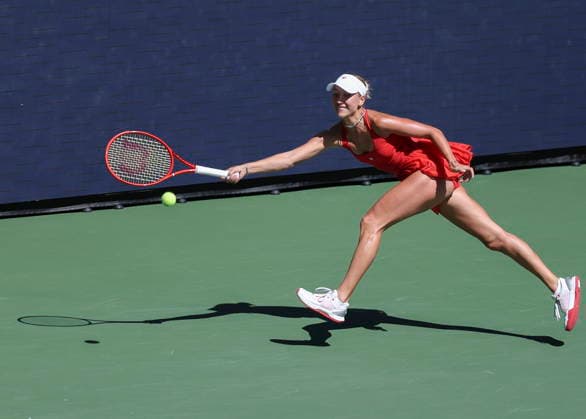 US Open tennis tournament - Day 9 Anastasia Potapova of Austria in action against Mirra Andreeva of Russia during the Women s Singles round 4 of the US Open Tennis Championships at the USTA Billie Jean King National Tennis Center in Flushing Meadows, New York, USA, 07 September 2026. The 2026 US Open tournament runs from 23 August through 13 September. FLUSHING MEADOWS NEW YORK United States  Copyright: xSARAHxYENESELx