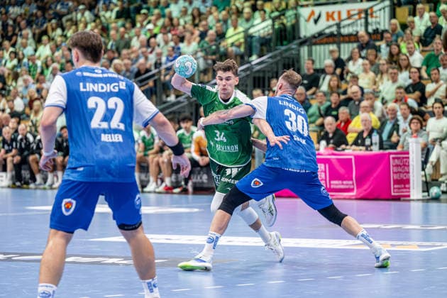 OPEL Handball Bundesliga: HSG Wetzlar vs. ThSV Eisenach, September 7, 2026: Paul Kompenhans (HSG Wetzlar), 34; Dominik Solak (ThSV Eisenach), 30; Felix Aellen (ThSV Eisenach), 22; OPEL Handball Bundesliga: HSG Wetzlar vs. ThSV Eisenach, Wetzlar, September 7, 2026 Copyright: xBEAUTIFULxSPORTS Roeczeyx