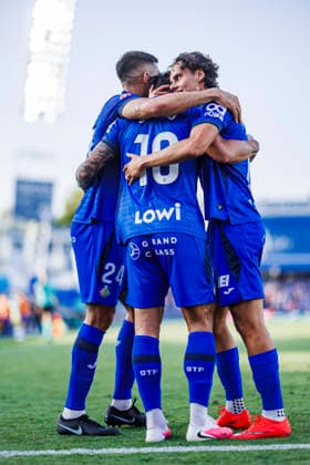 Getafe CF vs Real Club Celta de Vigo - LaLiga EA Sports - 07 09 2026 Martin Satriano of Getafe CF (L) celebrates his goal with Zaid Abner Romero of Getafe CF and Enes Unal of Getafe CFduring the LaLiga EA Sports match between Getafe CF and Real Club Celta de Vigo at Coliseum Stadium on September 07, 2026 in Getafe, Spain. Getafe Spain Copyright: xPabloxGarciaxSacristan PGSxPhotoxAgencyx