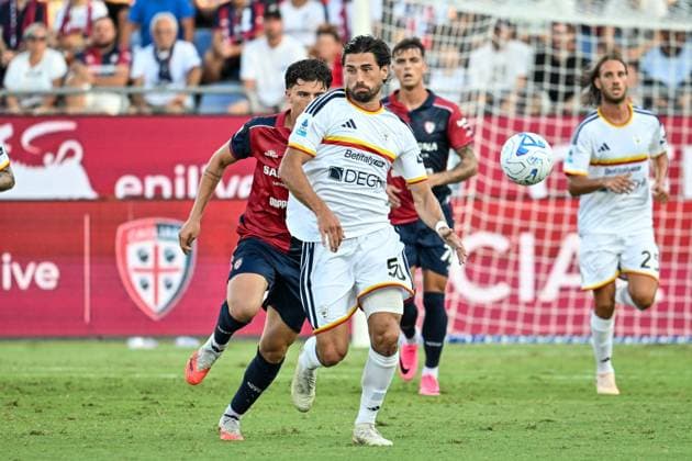 IPA88246605 - Santiago Pierotti of US Lecce during the Cagliari Calcio vs. US Lecce Italian Serie A soccer match in Cagliari, Italy, on September 7, 2026  Copyright: xLuigixCanu IPAxSportx xx IPA88246605