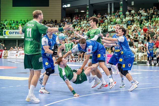 OPEL Handball Bundesliga: HSG Wetzlar vs. ThSV Eisenach, 07 09 26 Tomas Piroch HSG Wetzlar, 13, Petter Oeverby HSG Wetzlar, 11, Marti Soler HSG Wetzlar, 23, Dominik Solak ThSV Eisenach, 30, Tillman Leu ThSV Eisenach, 99, Felix Aellen ThSV Eisenach, 22, OPEL Handball Bundesliga HSG Wetzlar vs. ThSV Eisenach, Wetzlar, September 26, 2007 Copyright: xBEAUTIFULxSPORTS Roeczeyx