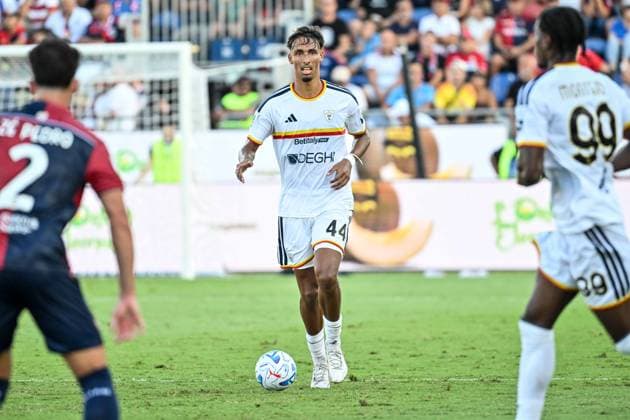 IPA88246613 - Tiago Gabriel of US Lecce during the Cagliari Calcio vs. US Lecce Italian Serie A soccer match in Cagliari, Italy, on September 7, 2026  Copyright: xLuigixCanu IPAxSportx xx IPA88246613