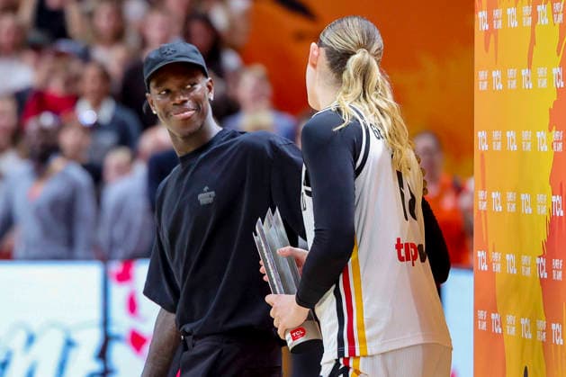 Luisa Geiselsoder of Germany will be named the best player of the match by Dennis Schroeder after the game during the FIBA Women s Basketball World Cup Germany 2026 group match between Germany and Mali at the Berlin Arena on September 7, 2026, in Berlin, Germany. Photo by Marco Steinbrenner, DeFodi Images