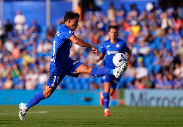 September 7, 2026, Getafe, Madrid, Spain: Ramon Terrats of Getafe CF controls the ball during the Spanish League, LaLiga EA Sports, football match played between Getafe CF and RC Celta de Vigo at Coliseum de Getafe stadium on September 07, 2026, in Getafe, Spain. Getafe Spain - ZUMAa181 20260907_zaa_a181_152 Copyright: xDennisxAgyemanx