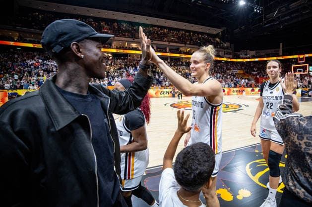 Basketball Berlin, September 7, 2026 FIBA Women’s Basketball World Cup Germany 2026 Preliminary Round Group Germany (GER) vs. Mali (MLI) Dennis Schröder (Schroeder) Germany, No. 17 Schröder (Schroder) Leonie Fiebich Germany, No. 13 Celebration