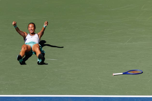 September 7, 2026: Qinwen Zheng (CHN) in action against Iga Swiatek (POL) during their Round 4 match at the US Open on September 7, 2026, held at the USTA Billie Jean King National Tennis Center in New York City. CSM New York City USA - ZUMAc04_ 20260907_zma_c04_004 Copyright: xBerniexHaleyx