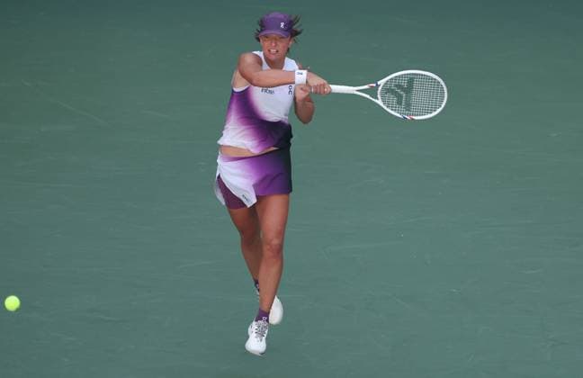 Iga Swiatek of Poland in action 2026 US Open, Day Nine, USTA Billie Jean King National Tennis Center, New York, USA - 07 Sep 2026New York USTA Billie Jean King National T New York (NY) United States of America EDITORIAL USE ONLY No use with unauthorised audio, video, data, fixture lists, club league logos or live services. Online in-match use limited to 120 images, no video emulation. No use in betting, games or single club league player publications. Copyright: xEllaxLing Shutterstockx 17137670m
