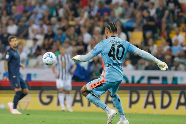 September 7, 2026, Udine, Italy, Italy: Udinese s Maduka Okoye during the Serie A Enilive soccer match between Udinese and Lazio at the Bluenergy Stadium, north Est Italy, September 07, 2026. Udine Italy - ZUMAr199 20260907_zsp_r199_017 Copyright: xMattiaxRadonix