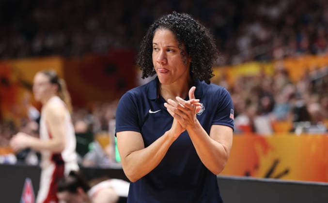 Coach Cara Lawson applauds her team Action Upper Body Sports Basketball FIBA World Cup Women s World Championship Season 2026 2027 July 9, 2026 USA vs. Czech Republic CZE