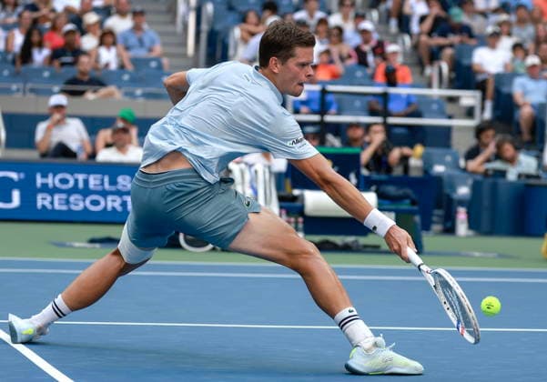 US Open tennis tournament - Day 9 Alexander Blockx of Belgium in action against Francisco Cerundolo of Argentina during the Men s Singles round 4 of the US Open Tennis Championships at the USTA Billie Jean King National Tennis Center in Flushing Meadows, New York, USA, 07 September 2026. The 2026 US Open tournament runs from 23 August through 13 September. FLUSHING MEADOWS NEW YORK United States  Copyright: xCRISTOBALxHERRERA-ULASHKEVICHx