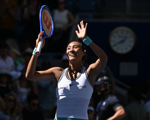 FLUSHING NY- SEPTEMBER 07: Qinwen Zheng reacts after defeating Iga SwiÄÖtek on Arthur Ashe Stadium during Day 14 of the 2026 US Openat the USTA Billie Jean King National Tennis Center on September 7, 2026 in Flushing Queens. Copyright: xmpi04 MediaPunchx