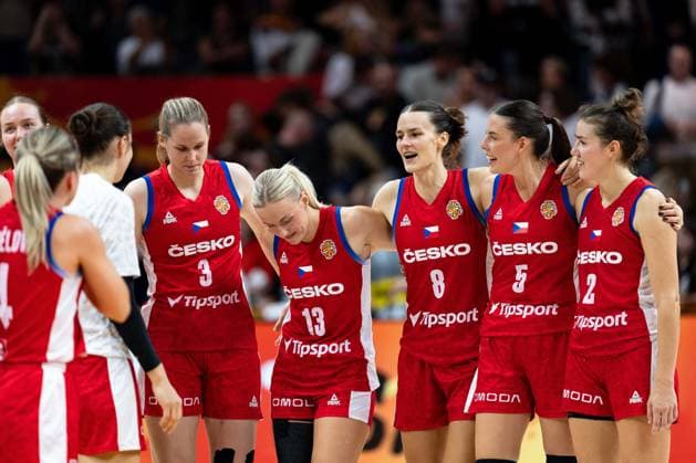 Czech Team Disappoints: Disappointment After Loss, Alena Hanusova (Czech Republic), 03, Petra Holesinska (Czech Republic), 13, Veronika Vorackova (Czech Republic), 08, Natalie Stoupalova (Czech Republic), 05, Julie Pospisilova (Czech Republic), 02, GER, USA vs. Czech Republic, basketball, 2026 FIBA Women’s World Cup, group stage, Matchday 3, September 7, 2026 GER, USA vs. Czech Republic, Basketball, 2026 FIBA Women’s World Cup, Group Stage, Matchday 3, September 7, 2026 Berlin Copyright: xEibner-Pressefoto MaxxVincenx EP_MVN