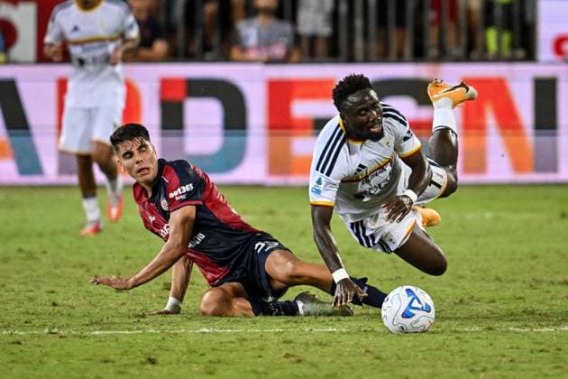 SOCCER - Serie A - Cagliari Calcio vs. US Lecce Photo by IPA ABACAPRESS.COM88249182 - Adam Obert of Cagliari Calcio and Lassana Coulibaly of US Lecce during the Cagliari Calcio vs. US Lecce Italian Serie A soccer match in Cagliari, Italy, on September 7, 2026 Cagliari Italy  Copyright: xIPAxSport ABACAx