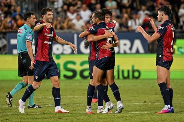 SOCCER - Serie A - Cagliari Calcio vs. US Lecce Photo by IPA ABACAPRESS.COM88249410 - Harry Winks of Cagliari Calcio and Alessandro Romano of Cagliari Calcio during the Cagliari Calcio vs. US Lecce Italian Serie A soccer match in Cagliari, Italy, on September 7, 2026 Cagliari Italy  Copyright: xIPAxSport ABACAx