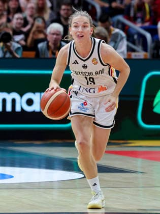 Britta Daub of Germany controls the ball during the FIBA Women s Basketball World Cup Germany 2026 group match between Germany and Mali at the Berlin Arena on September 7, 2026, in Berlin, Germany. Photo by Marco Steinbrenner, DeFodi Images