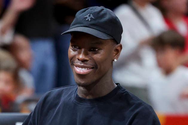 Dennis Schroeder of the Charlotte Hornets smiles during the FIBA Women s Basketball World Cup Germany 2026 group match between Germany and Mali at the Berlin Arena on September 7, 2026, in Berlin, Germany. Photo by Marco Steinbrenner, DeFodi Images