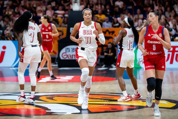 USA v Czechia: Group D - FIBA Women s Basketball World Cup Germany 2026 Napheesa Collier plays during the FIBA Women s Basketball World Cup 2026 match between the United States and Czechia in Berlin, Germany, on September 7, 2026. Berlin Germany  Copyright: xMarcinxGolbax originalFilename:golba-usavczec260907_npCWu.jpg