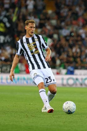 Udinese Calcio v SS Lazio - Serie A 2026 27 Udinese s Mergim Vojvoda during the Serie A Enilive soccer match between Udinese and Lazio at the Bluenergy Stadium in northeastern Italy, on September 7, 2026. Udine Italy Italy  Copyright: xMattiaxRadonix originalFilename:radoni-udinesev260907_npYCI.jpg