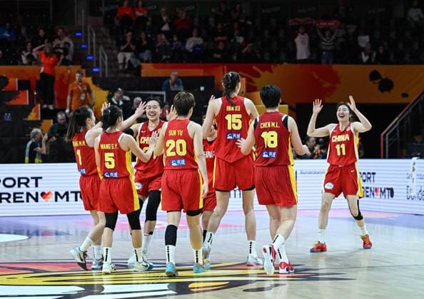 (260908) -- BERLIN, Sept. 8, 2026 -- Players of China celebrate after winning the group D match between China and Italy at the FIBA Women s Basketball World Cup 2026 in Berlin, Germany, Sept. 7, 2026. ) (SP)GERMANY-BERLIN-BASKETBALL-WOMEN S WORLD CUP-CHN VS ITA ZhangxHaofu 