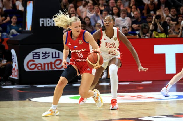 September 7, 2026, Basketball, Women s, FIBA Basketball World Cup, 2026, USA vs. Czechia Angel Reese (USA) 15, Petra Holesinska (Czechia) 13, Berlin Uber Arena, Berlin, Germany Copyright: xNordphotox xEnglerx