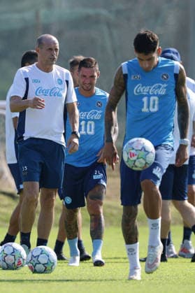 Napoli™s head coach Massimiliano Allegri During training at the SSC Napoli sports center, Champions League Napoli - Arsenal Castel Volturno (CE) on September 08 , 2026  Copyright: xAlessandroxGarofalo LaPressex