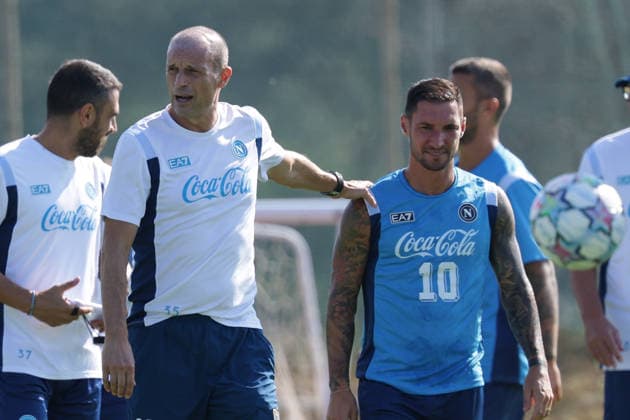 Napoli™s head coach Massimiliano Allegri, Napoli™s Matteo Politano During training at the SSC Napoli sports center, Champions League Napoli - Arsenal Castel Volturno (CE) on September 08 , 2026  Copyright: xAlessandroxGarofalo LaPressex