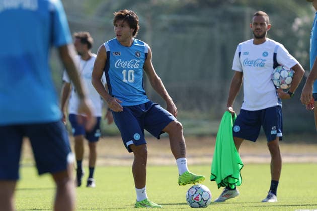 Napoli™s Antonio Vergara During training at the SSC Napoli sports center, Champions League Napoli - Arsenal Castel Volturno (CE) on September 08 , 2026  Copyright: xAlessandroxGarofalo LaPressex