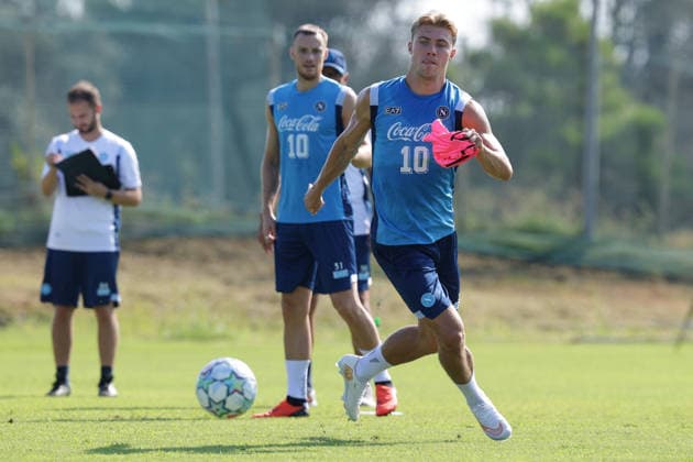 Napoli™s Rasmus Hojlund During training at the SSC Napoli sports center, Champions League Napoli - Arsenal Castel Volturno (CE) on September 08 , 2026  Copyright: xAlessandroxGarofalo LaPressex