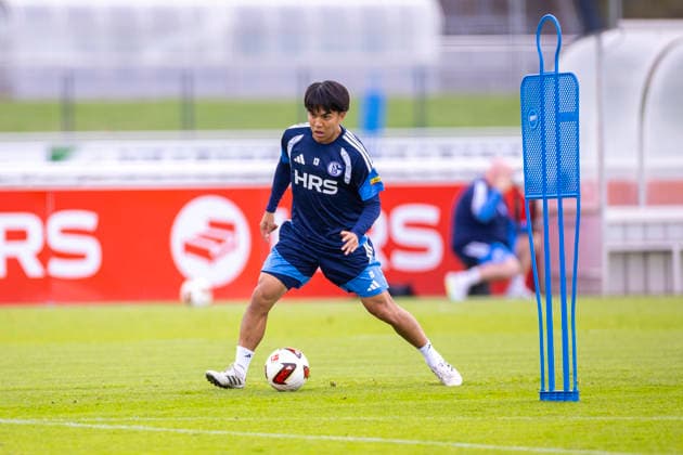 08.09.2026, Fussball, Training des FC Schalke 04. Satoshi Tanaka (FC Schalke 04). Gelsenkirchen Trainingsgelände FC Schalke 04 NRW Deutschland xRHR-FOTO YYx *** September 8, 2026, Soccer, FC Schalke 04 practice Satoshi Tanaka FC Schalke 04 Gelsenkirchen FC Schalke 04 training facility NRW Germany xRHR PHOTO YYx Copyright: RHR-FOTOx RHR-FOTO YY