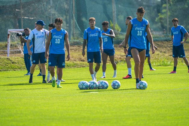 Allenamento SSC Napoli a Castelvolturno Giovanni Di Lorenzo (capitano) of SSC Napoli Durante l™allenamento pre partita Champions League tra Napoli ed Arsenal a Castelvolturno del 08 09 2026 Castelvolturno Centro Sportivo SSC Napoli Campania ITALIA Copyright: xSalvatorexDexRosaxSalvatorexDexRosax DSC02777
