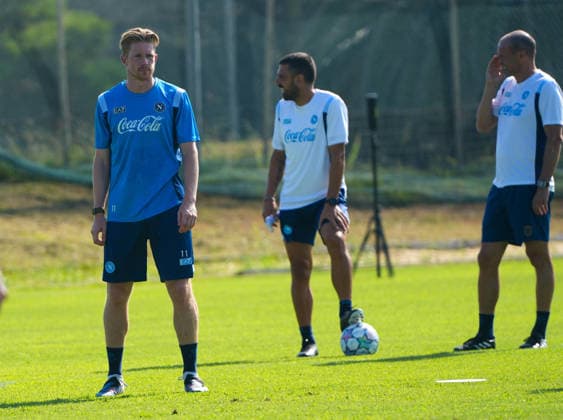 Allenamento SSC Napoli a Castelvolturno Kevi De Bruyne of SSC Napoli Durante l™allenamento pre partita Champions League tra Napoli ed Arsenal a Castelvolturno del 08 09 2026 Castelvolturno Centro Sportivo SSC Napoli Campania ITALIA Copyright: xSalvatorexDexRosaxSalvatorexDexRosax DSC02820