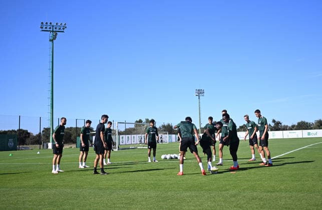 Ahead of Sporting CP - Galatasaray UEFA Champions League opener LISBON, PORTUGAL - SEPTEMBER 08: Sporting CP players attend a training session at the Cristiano Ronaldo Academy in Lisbon, Portugal on September 08, 2026, ahead of their UEFA Champions League opening match against Galatasaray. Burak Akbulut Anadolu Lisbon Portugal. Editorial use only. Please get in touch for any other usage.  Copyright: x2026xAnadoluxBurakxAkbulutx