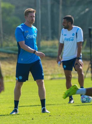 September 8, 2026, Castelvolturno, Campania, ITALIA: Kevi De Bruyne of SSC Napoli Durante lÃ¢â‚¬â ¢allenamento pre partita Champions League tra Napoli ed Arsenal a Castelvolturno del 08 09 2026 Castelvolturno ITALIA - ZUMAs236 20260908_aap_s236_009 Copyright: xFabioxSassox