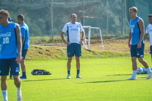 September 8, 2026, Castelvolturno, Campania, ITALIA: Massimiliano Allegri Head Coach of SSC Napoli Durante lÃ¢â‚¬â ¢allenamento pre partita Champions League tra Napoli ed Arsenal a Castelvolturno del 08 09 2026 Castelvolturno ITALIA - ZUMAs236 20260908_aap_s236_014 Copyright: xFabioxSassox