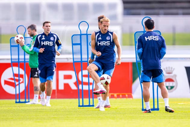 08.09.2026, Fussball, Training des FC Schalke 04. Timo Becker (FC Schalke 04). Gelsenkirchen Trainingsgelände FC Schalke 04 NRW Deutschland xRHR-FOTO YYx *** September 8, 2026, Soccer, FC Schalke 04 practice Timo Becker FC Schalke 04 Gelsenkirchen FC Schalke 04 training facility NRW Germany xRHR PHOTO YYx Copyright: RHR-FOTOx RHR-FOTO YY