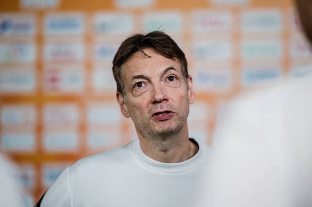 FIBA Women’s Basketball World Cup 2026 Germany Training Session, September 8, 2026: Olaf Lange, Germany’s head coach, answers questions in the mixed zone. Basketball, FIBA Women’s Basketball World Cup 2026, Final Phase, Germany Training on September 8, 2026, at the Uber Arena, Berlin Copyright: xBEAUTIFULxSPORTS Tonhäuserx