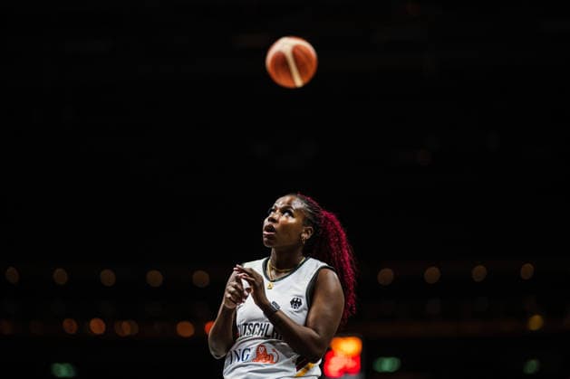 FIBA Women’s Basketball World Cup 2026 Germany Training Session, September 8, 2026 Alexis Peterson Germany, 1, Ball flies over her Basketball, FIBA Women’s Basketball World Cup 2026, Final Phase, Germany practice on September 8, 2026, at the Uber Arena, Berlin Copyright: xBEAUTIFULxSPORTS Tonhäuserx