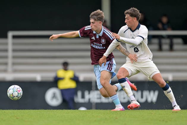 260908 Youth League Club Brugge vs Aston Villa Jack McGrath (11) of Aston Villa fighting for the ball with Lucas Delorge (6) of Club Brugge NXT during the Uefa Youth League matchday 1 game in the League phase in season 2026 - 2027 between Club Brugge KV and Aston Villa on September 8 , 2026 in Roeselare, Belgium. (Photo by David Catry sportpix) Roeselare Schiervelde - The Nest West Flanders Belgium  Copyright: xsportpixxDavidxCatryx